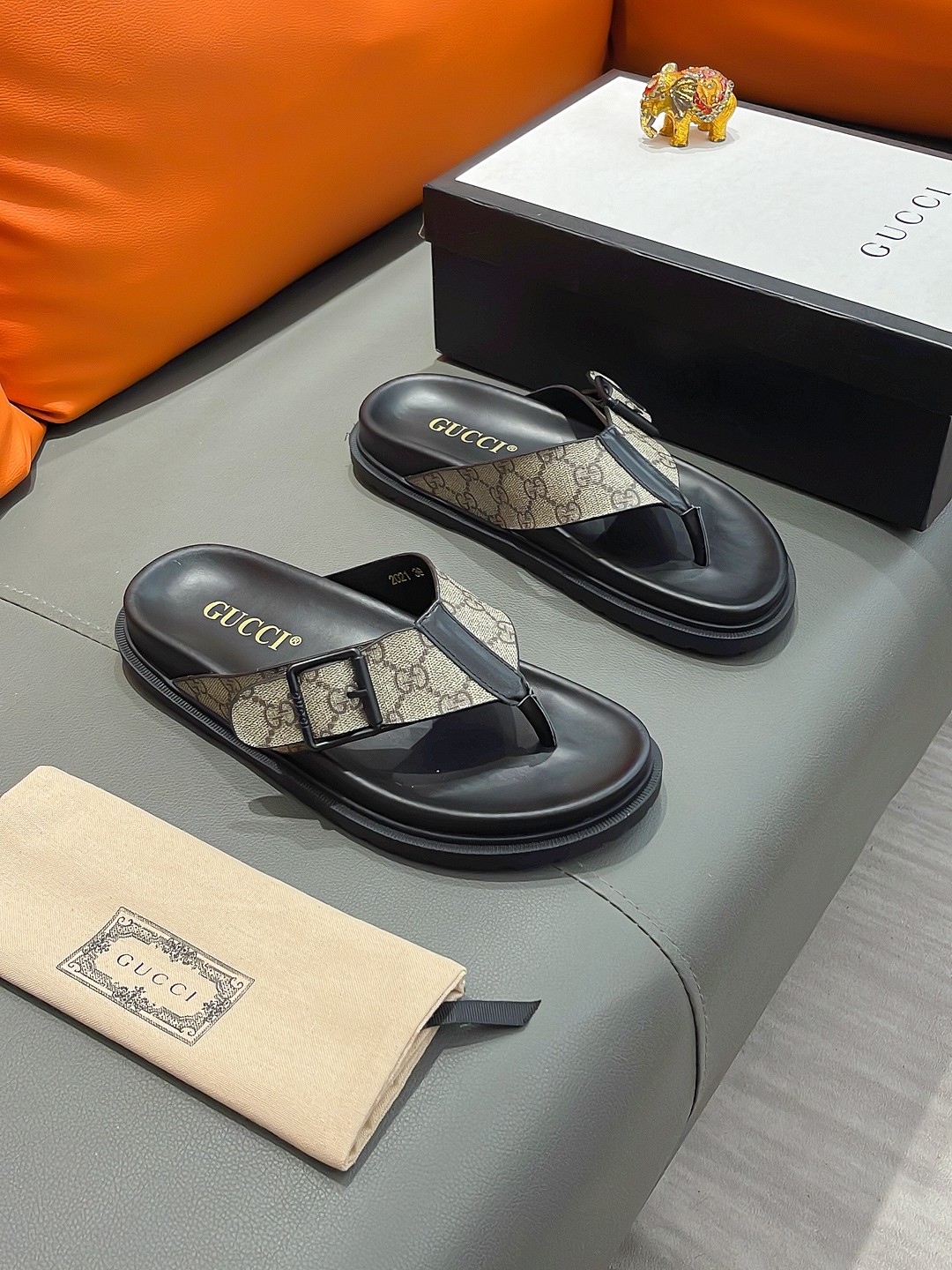 GUCCI Men's Premium Slides - Luxury Designer Sandals - Premium Collection