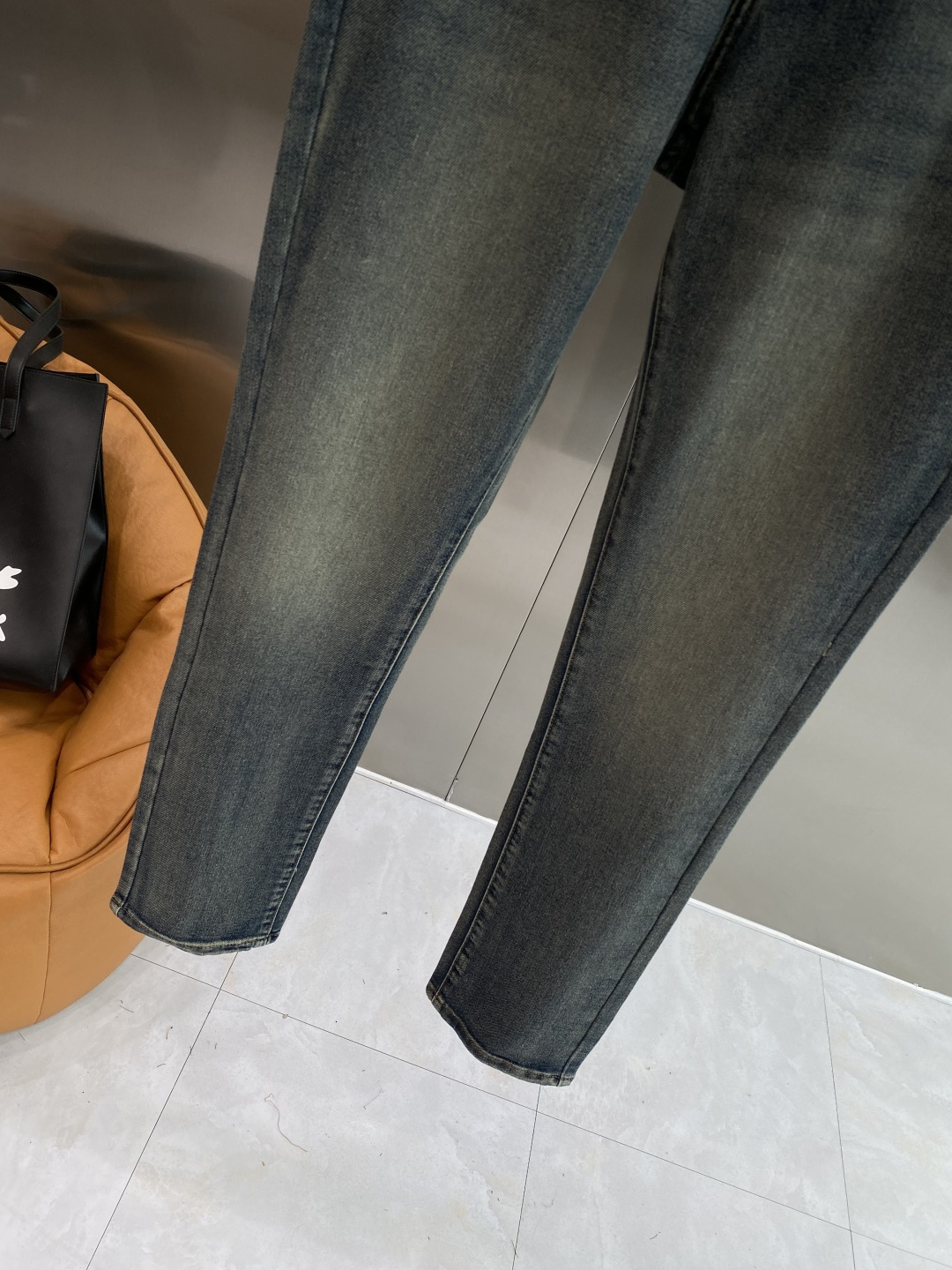 Louis Vuitton 2026 Premium Denim Jeans - Image 5