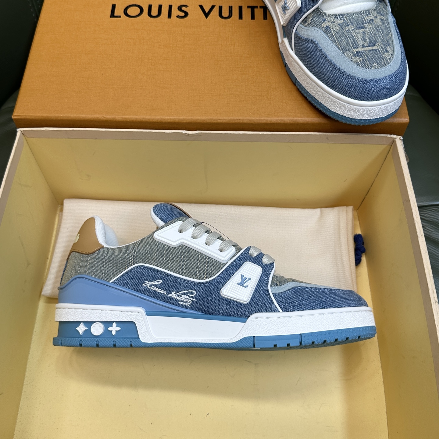 Louis Vuitton LV NEW Leather Sneakers - White/Blue - Image 3