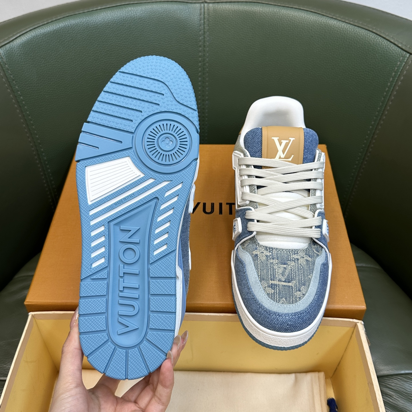 Louis Vuitton LV NEW Leather Sneakers - White/Blue - Image 9